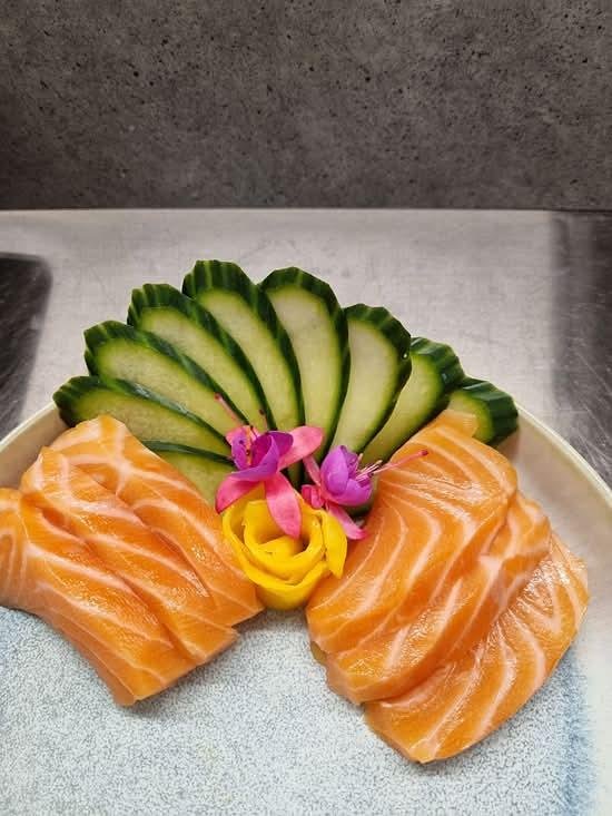 Sashimi Salmone